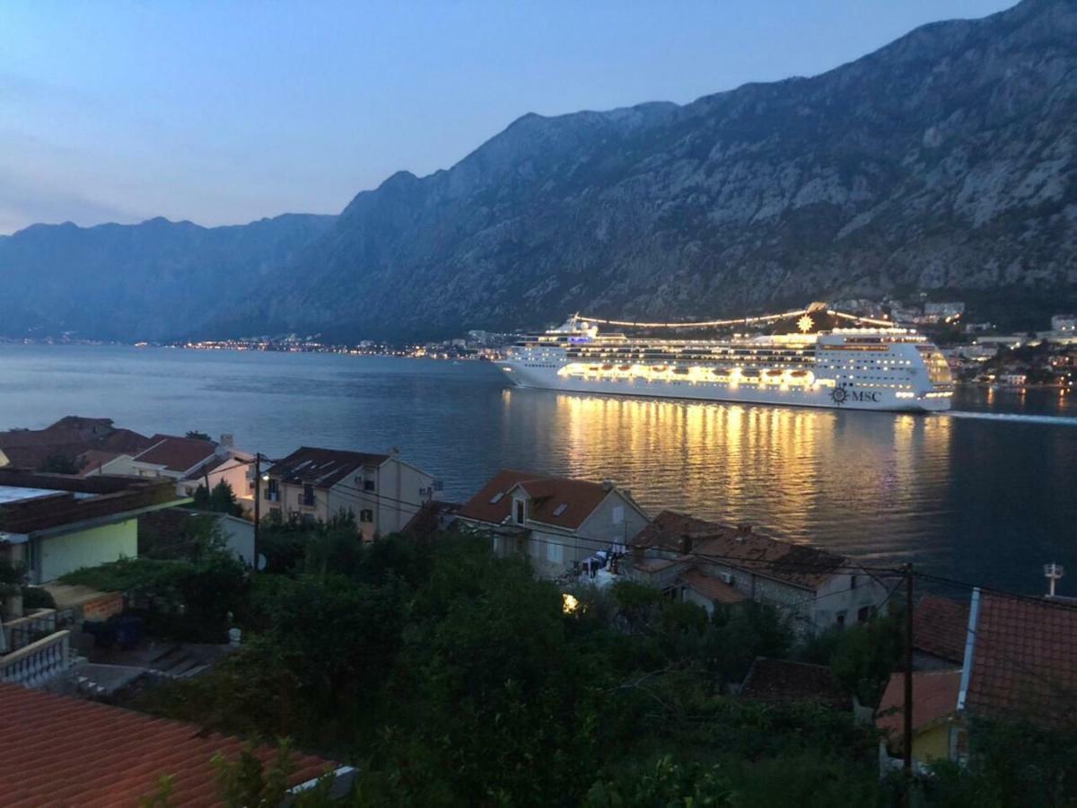 House With Big Terrace And Beautiful Sea View Vila Kotor Exterior foto
